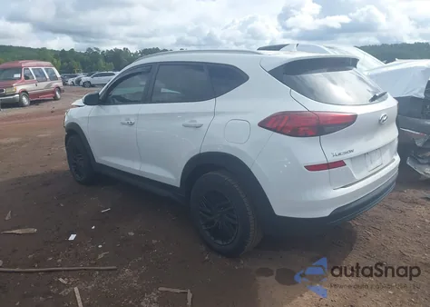 2019 Hyundai Tucson Value z USA, uszkodzony, nr VIN KM8J33A42KU847981